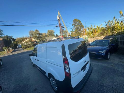 Used 2019 Ford Transit Connect XL image 19
