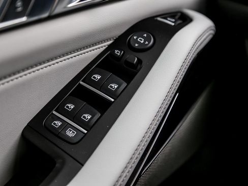 New 2026 BMW X7 xDrive40i w/ M Sport Package image 18