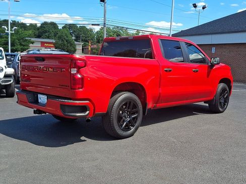 Used 2022 Chevrolet Silverado 1500 Custom w/ LPO, Dark Essentials Package AWD/4WD image 6