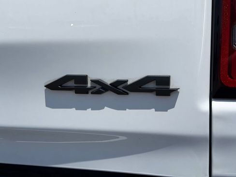 Used 2020 RAM 1500 Big Horn AWD/4WD image 8
