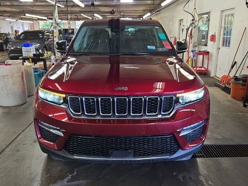 Used 2023 Jeep Grand Cherokee Limited w/ Trailer Tow Prep Group (B) AWD/4WD image 2