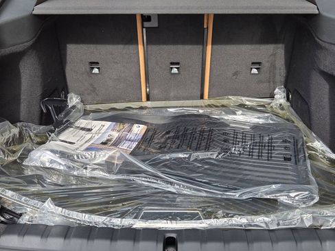 New 2026 BMW i4 xDrive40i w/ Parking Assistance Package image 34