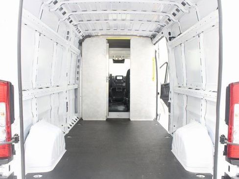 Used 2025 RAM ProMaster 2500 image 16