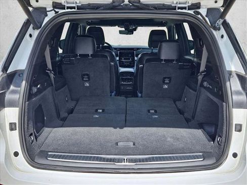 Used 2023 Jeep Grand Cherokee L Overland w/ Luxury Tech Group IV image 7