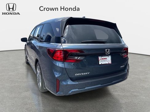 Certified 2025 Honda Odyssey Touring image 8
