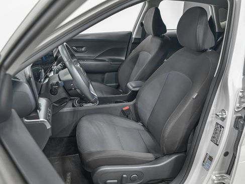 Used 2024 Hyundai Kona SEL FWD image 16
