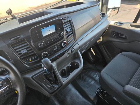 Used 2020 Ford Transit 250 Medium Roof RWD image 18