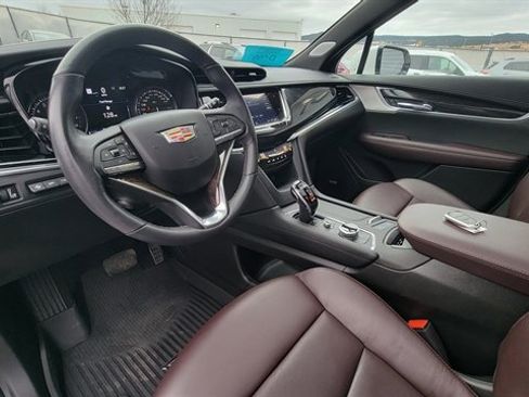 Used 2024 Cadillac XT6 Premium Luxury w/ Technology Package image 23