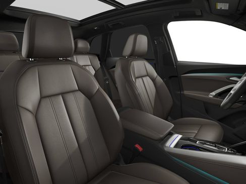 Certified 2025 Audi Q5 Premium Plus w/ Premium Plus AWD/4WD image 5