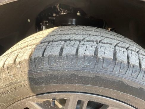 New 2025 Ford Expedition Platinum w/ Stealth Performance Package image 28