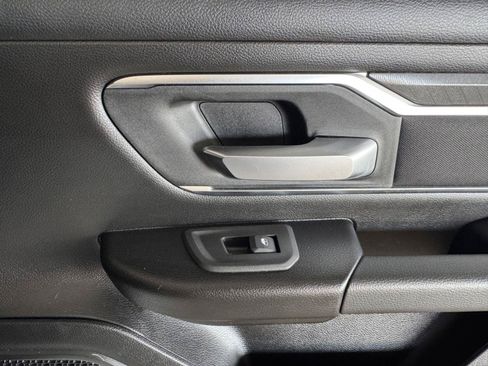 Used 2025 RAM 1500 Big Horn AWD/4WD image 38