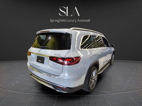 Used 2024 Mercedes-Benz GLS 450 4MATIC image 4