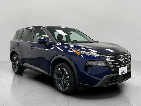 Certified 2025 Nissan Rogue SV AWD/4WD image 1
