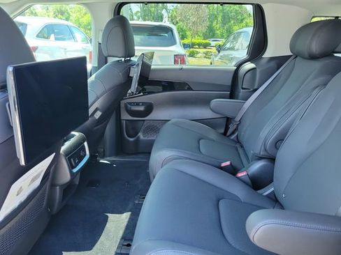 New 2026 Kia Carnival SX Prestige FWD image 12