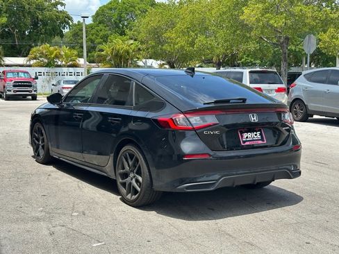 Used 2024 Honda Civic Sport image 8