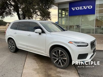 Used 2022 Volvo XC90 T6 Momentum w/ Advanced Package