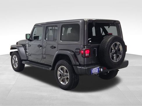 Used 2021 Jeep Wrangler Unlimited Sahara w/ Dual Top Group image 20