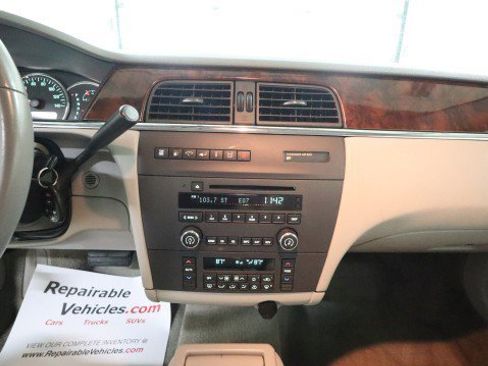 Used 2009 Buick LaCrosse CX image 12
