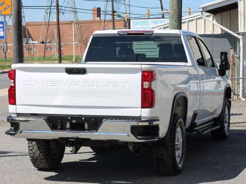 Used 2023 Chevrolet Silverado 2500 LT image 8