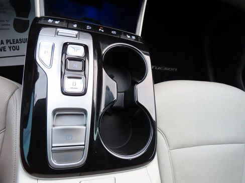 Used 2023 Hyundai Tucson Limited image 31