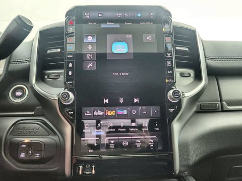New 2026 RAM 2500 Laramie AWD/4WD image 15