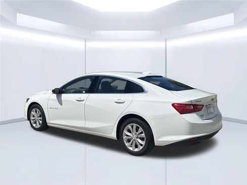 Used 2025 Chevrolet Malibu LT FWD image 7
