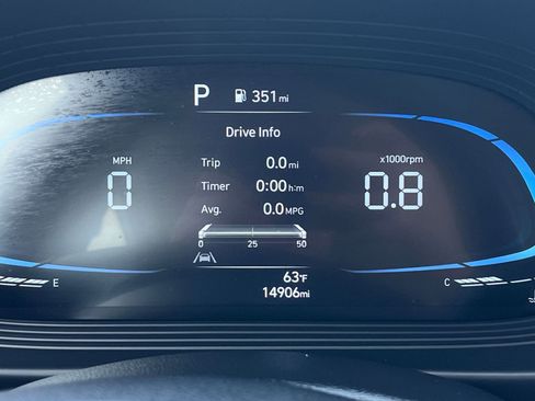 Used 2025 Hyundai Venue SEL FWD image 42
