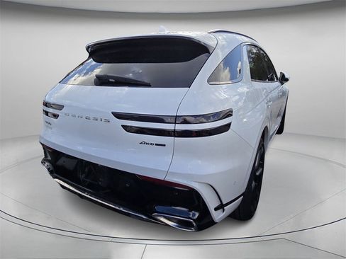 Used 2026 Genesis GV70 3.5T Sport Prestige image 8