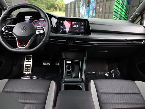 Used 2024 Volkswagen GTI SE FWD image 25