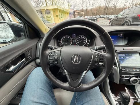 Used 2016 Acura TLX image 23