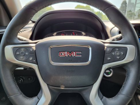 Used 2023 GMC Terrain SLT w/ LPO, Floor Liner Package AWD/4WD image 13