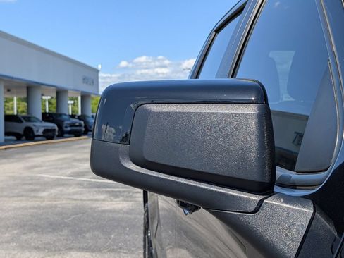 Used 2022 Chevrolet Silverado 1500 RST AWD/4WD image 14