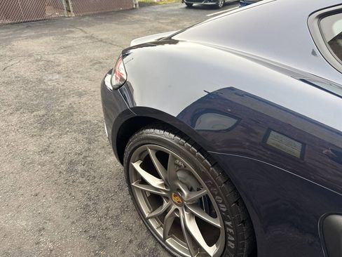 Used 2018 Porsche 718 Cayman image 15