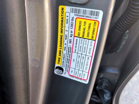 Used 2021 Ford Explorer Platinum w/ Equipment Group 601A image 31