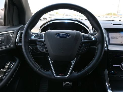 Used 2019 Ford Edge ST w/ Equipment Group 401A AWD/4WD image 6