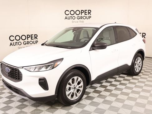 Used 2025 Ford Escape Active FWD image 9