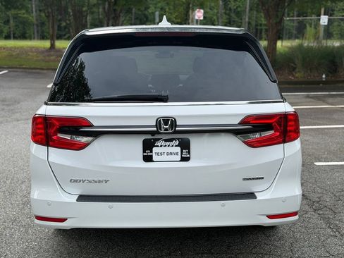 Used 2023 Honda Odyssey Touring image 4