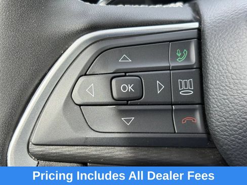 Used 2025 Jeep Grand Cherokee L Altitude AWD/4WD image 14