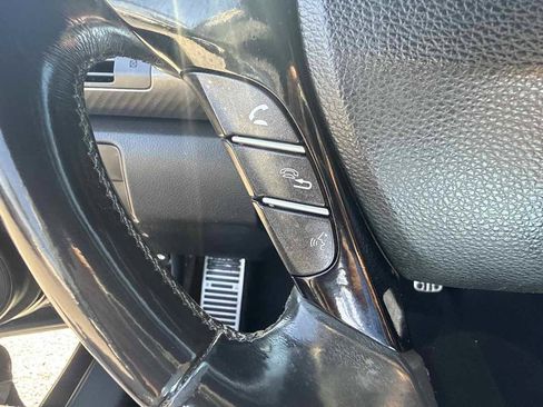 Used 2017 Honda Accord Sport image 38