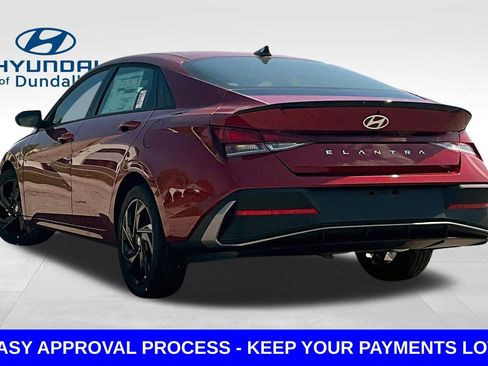 Used 2026 Hyundai Elantra SEL Sport Premium w/ Cargo Package FWD image 3