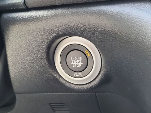 New 2026 Chrysler Voyager LX image 37