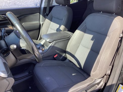 Used 2020 GMC Acadia SLE AWD/4WD image 10