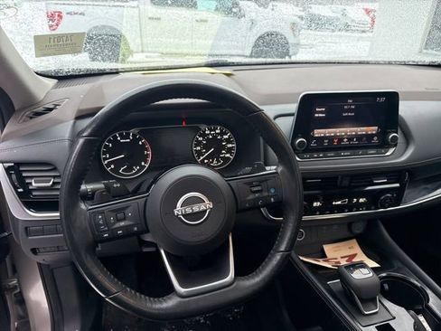 Used 2023 Nissan Rogue SL image 7
