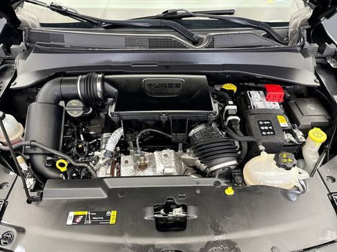 Used 2023 Jeep Compass Latitude image 21