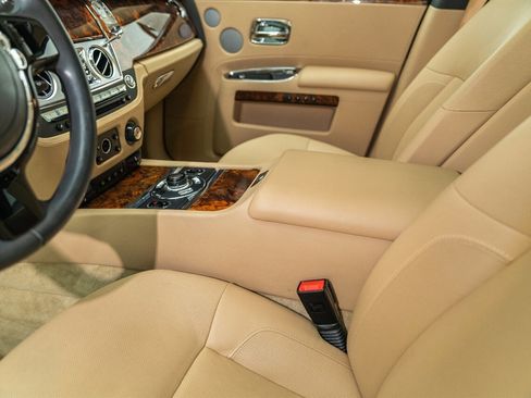 Used 2013 Rolls-Royce Ghost image 83