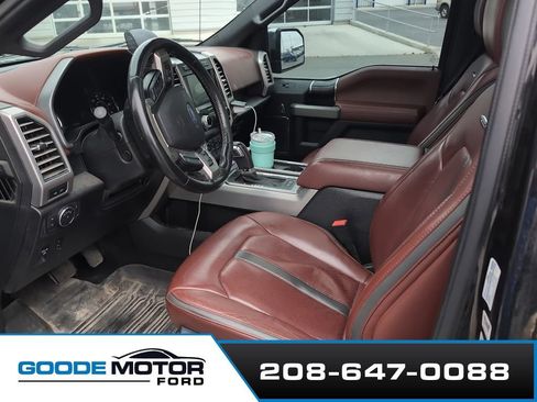 Used 2019 Ford F150 Platinum w/ Equipment Group 701A Luxury AWD/4WD image 5