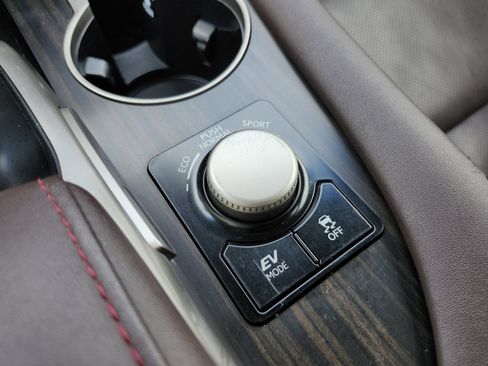 Used 2016 Lexus RX 450h AWD w/ Cold Weather Package image 11