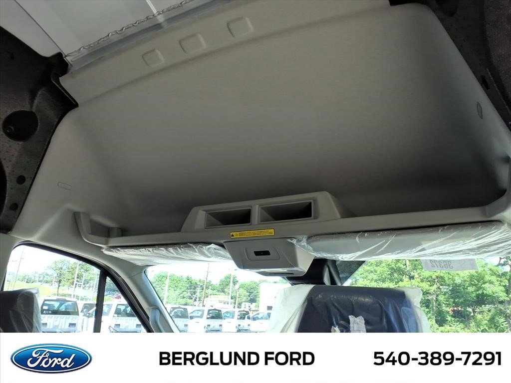 New 2026 Ford Transit 250 148 High Roof RWD image 8