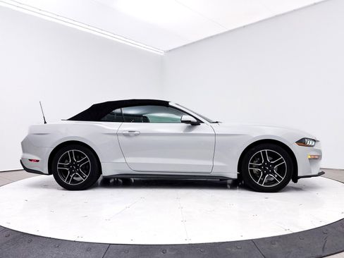 Used 2020 Ford Mustang Premium image 33