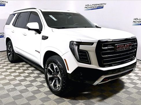 Used 2025 GMC Yukon AT4 Ultimate image 3